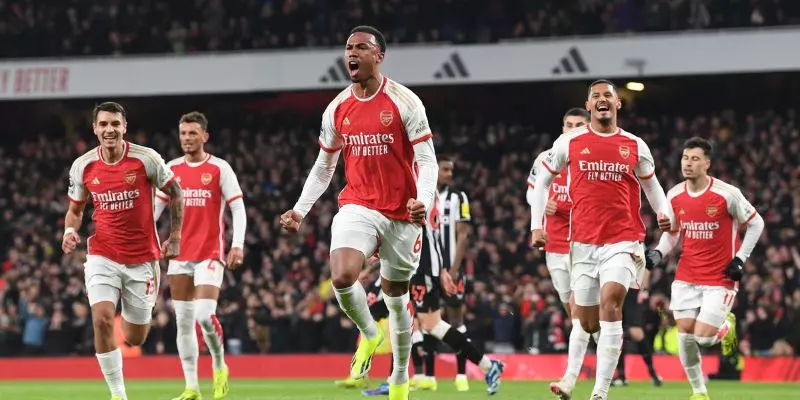 Arsenal đang muốn mua sắm ở kỳ chuyển nhượng Đông